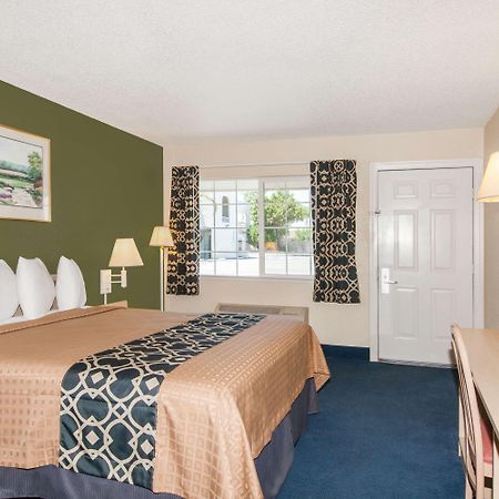 Travelodge By Wyndham Los Banos Ca Ngoại thất bức ảnh