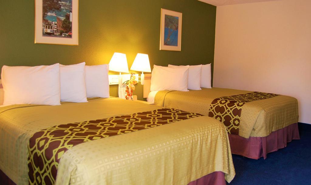 Travelodge By Wyndham Los Banos Ca Ngoại thất bức ảnh
